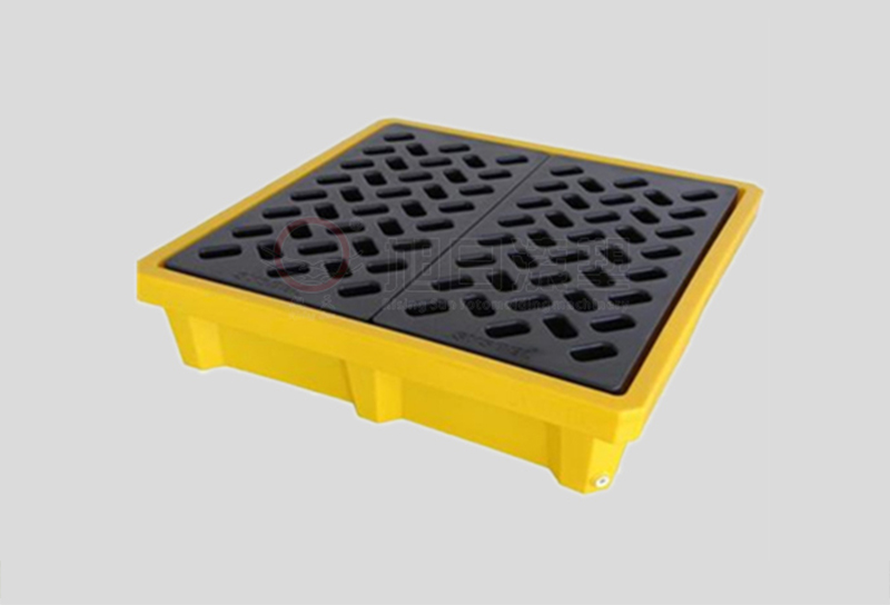 Rotomolding tray